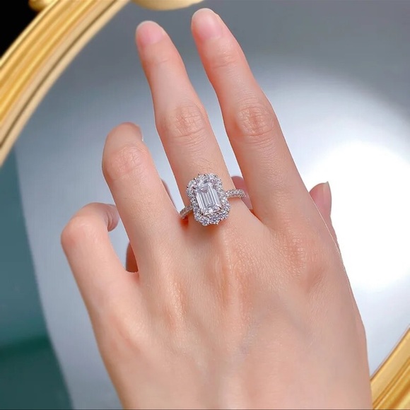 🎁 Diamond Emerald Cut Gorgeous Ring Size 6 - Picture 10 of 10